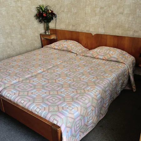 Hotel Moderne 3*