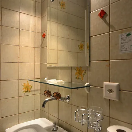 Moderne Hotel 3*