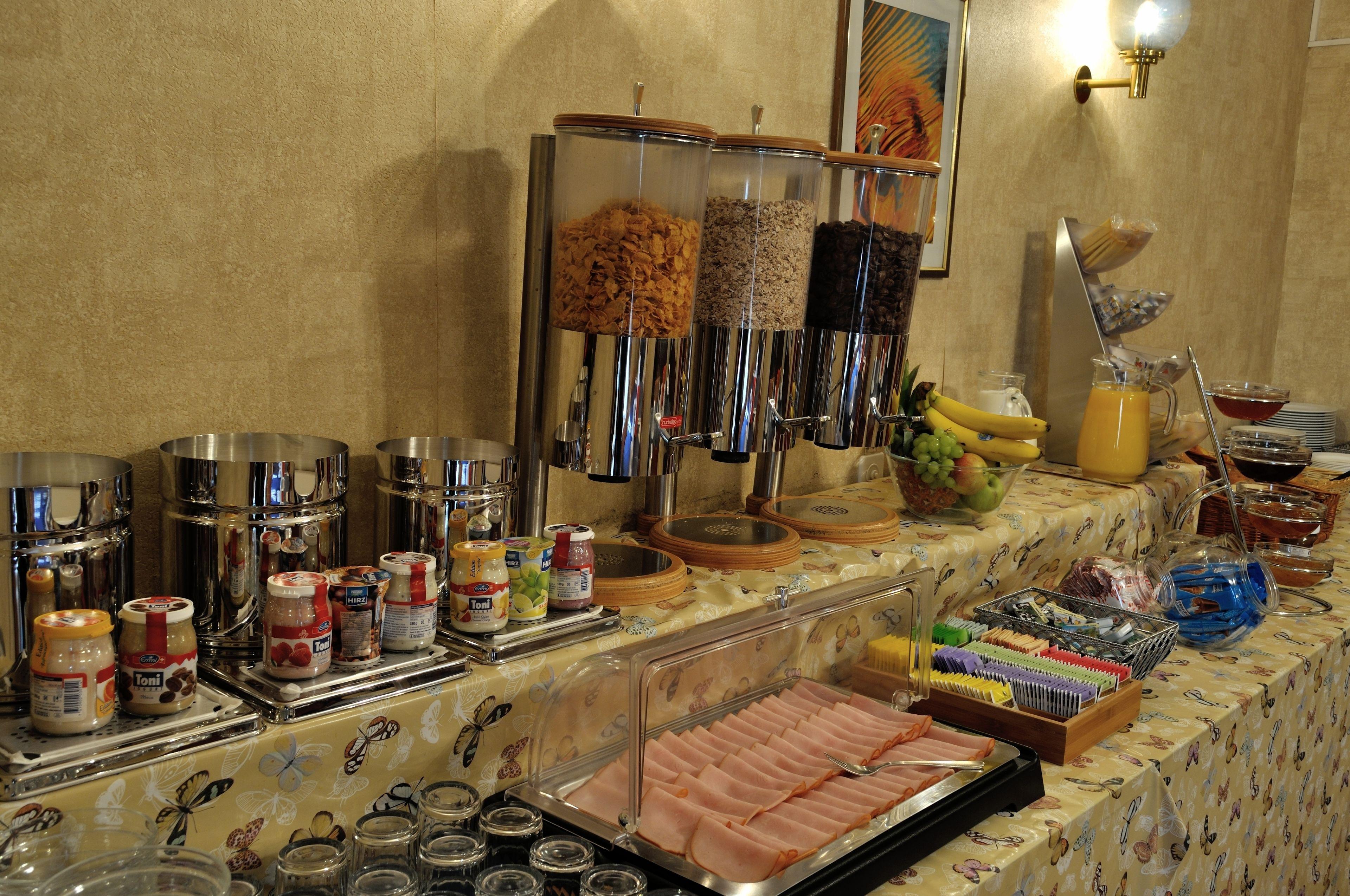 Hotel Moderne 3*